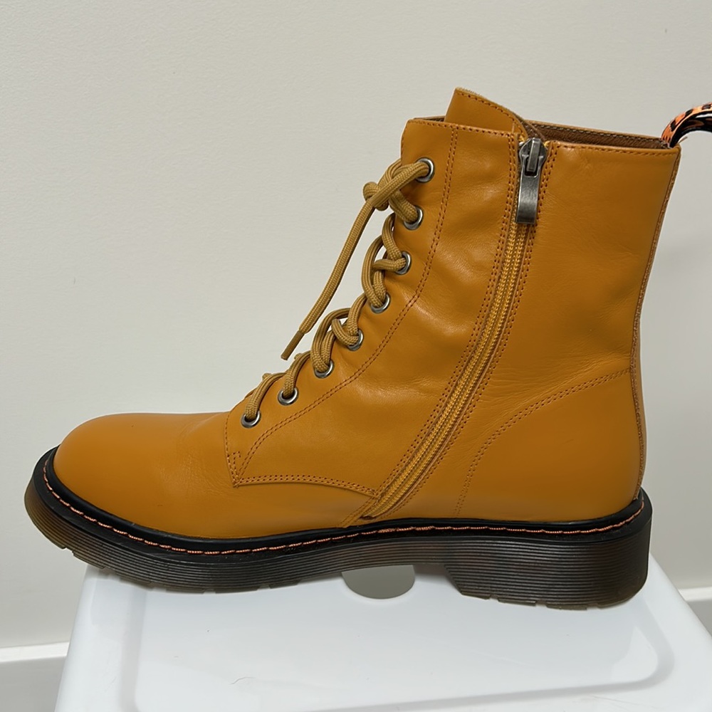 Tamara London Lace Up (side zip) boot - Picture 5 of 9